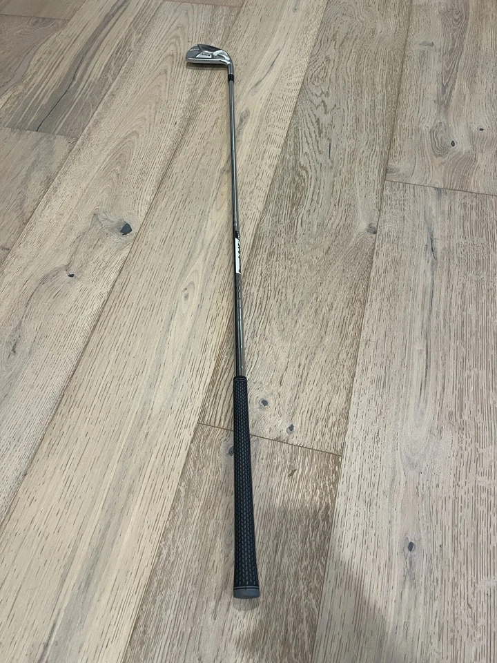 Cleveland Launcher UHX 4 Iron Dynamic GOLD S300 Shaft - Image 4 of 4