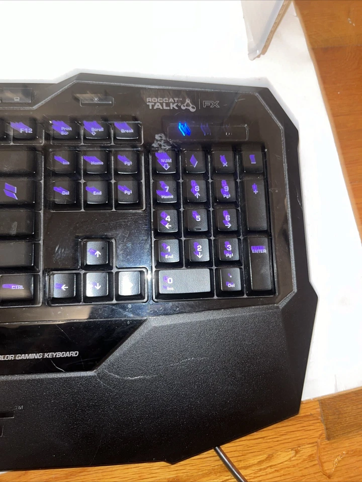 ROCCAT Isku FX Multi-Color Gaming Tastatur - Schwarz ROC-12-901 (IL/RT6-17114-R... - Bild 4 von 4