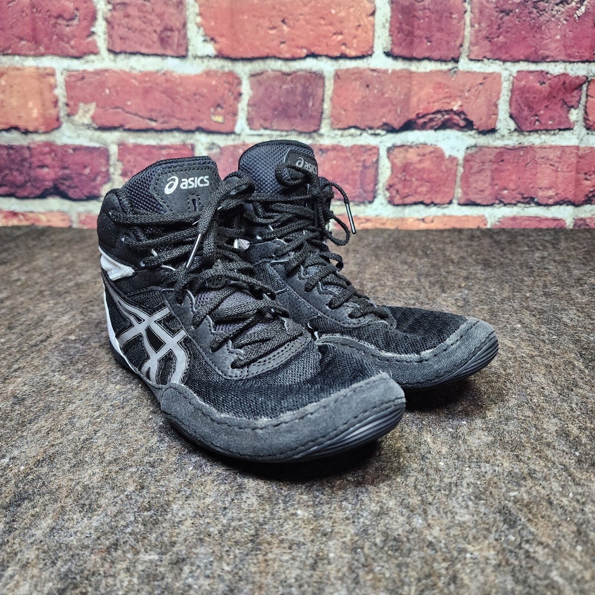 Asics Boys Matflex 6 GS 1084A007 Wrestling Shoes White Black  display picture 1