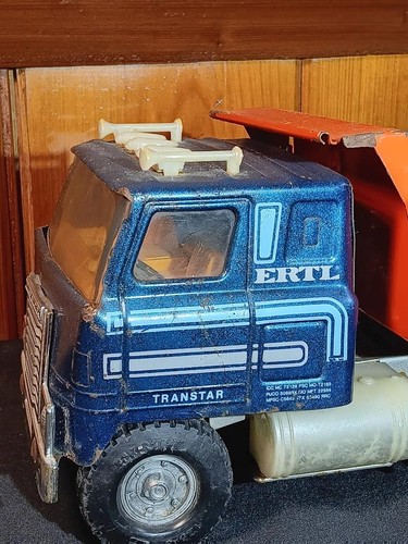 Vintage Ertyl International Transtar Hydraulic Dump Truck Very Good Cond. T15 - Picture 11 of 12
