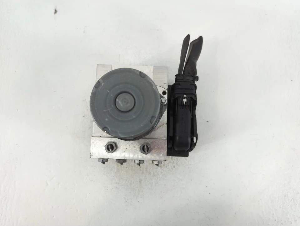 Módulo de control de bomba ABS ADF1A Mercedes-Benz E350 2013-2013 Foto 3 de 4