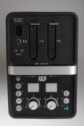 Multiblitz Generator 1200 Magnolux #C-940752F mit Macro Ringlite 1200 - Picture 3 of 12