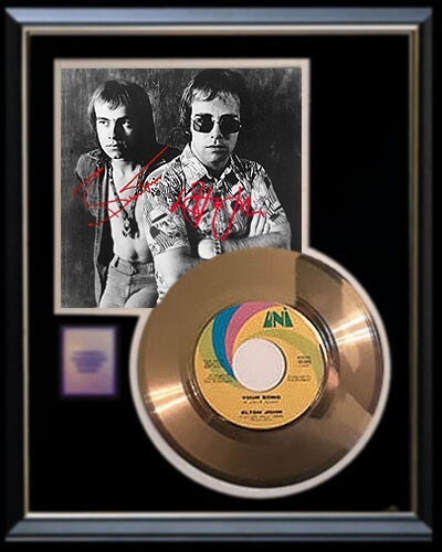 ELTON JOHN YOUR SONG 45 RPM GOLD RECORD W-PRINTED SIGNED AUTOGRAPHS RARE ! - Imagen 1 de 1