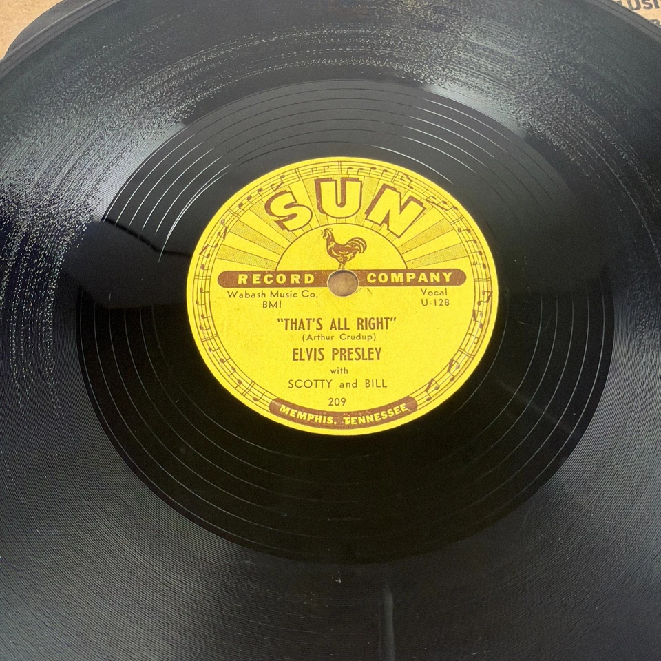 RARE 1954 1st ED 10" Shellac "THAT'S ALL RIGHT" Elvis Presley 78 SUN Records 209 - Image 2 of 4
