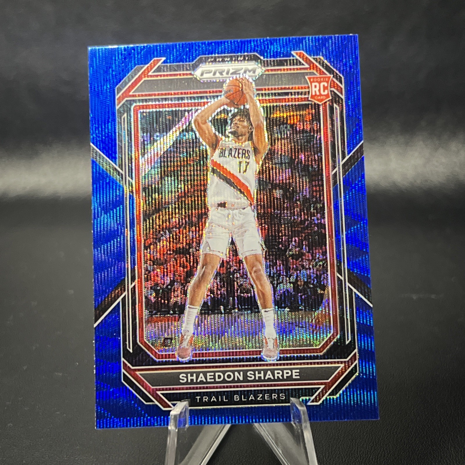 2022-23 SHAEDON SHARPE ROOKIE - Panini Prizm #250 Blue Wave Prizm RC - Portland