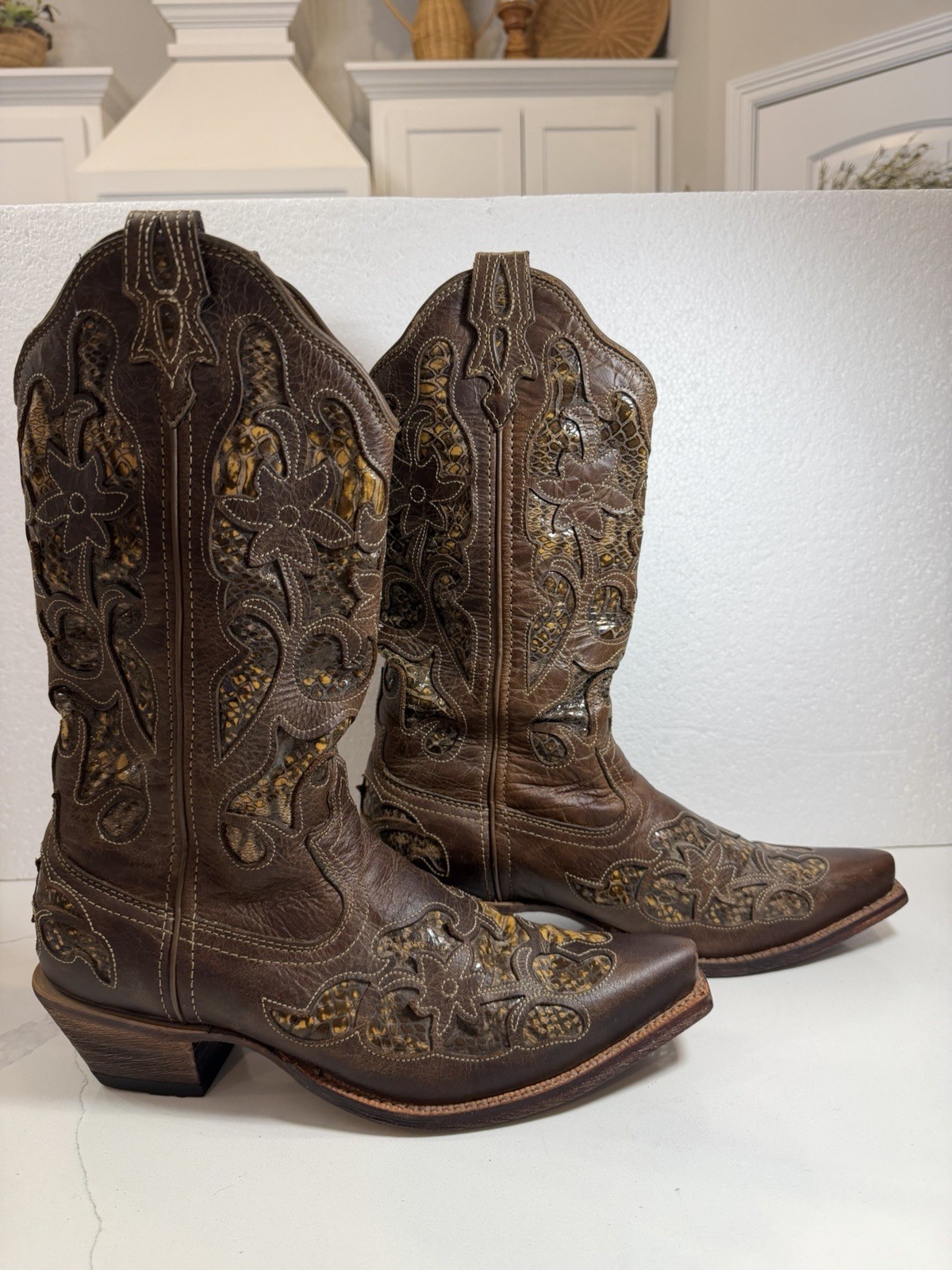 TWISTED X Steppin Out Brown Python Inlay Cowboy C… - image 12