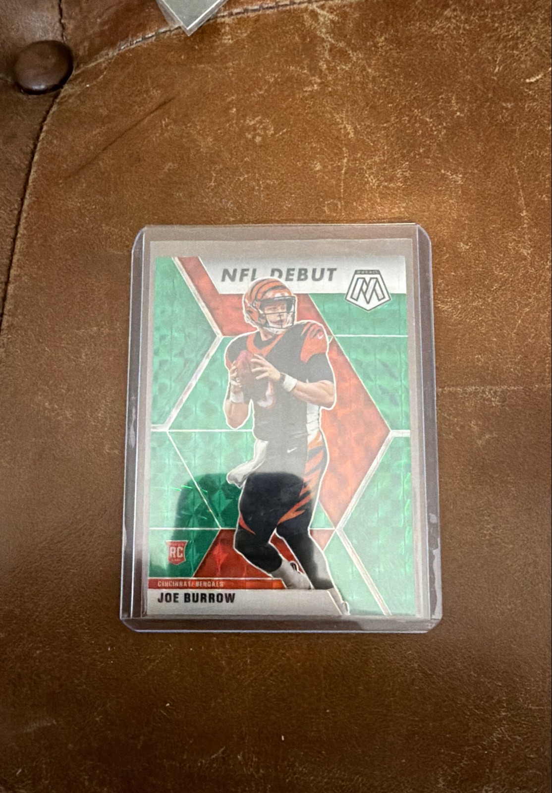 2020 Panini Mosaic - NFL Debut Joe Burrow #261 Green Mosaic Prizm (RC)