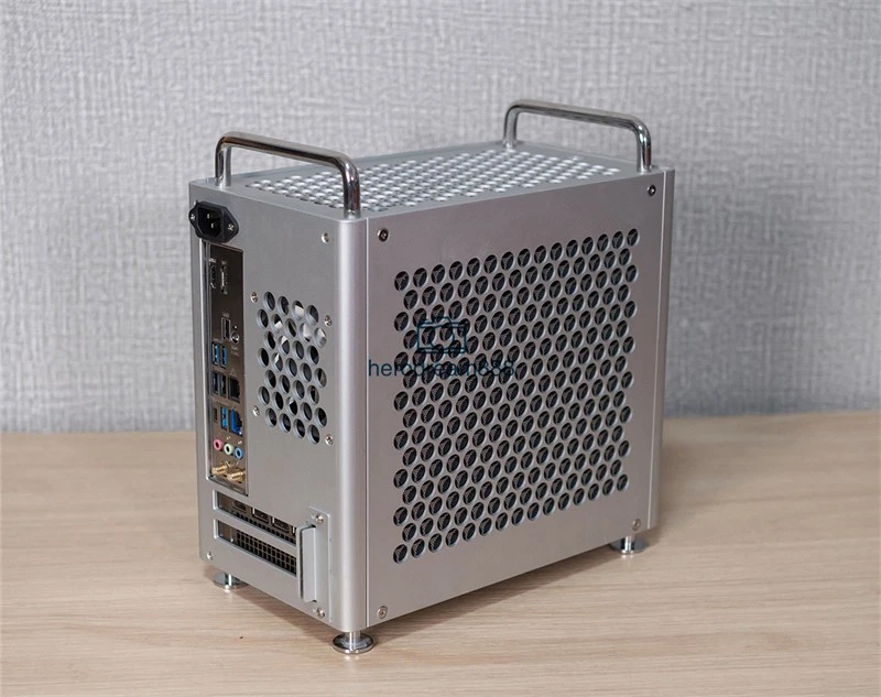 ZZAW B2Mini ITX Computer Case PC Aluminum Side Panels SFX Cooling Metal Case New - Image 3 of 4