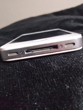 Apple iPhone 4s - 16 GB - White Unlocked model A1387