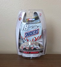 Kyle Busch 18 Snickers 2010 Toyota Camry 1:64 Scale NASCAR Diecast Racecar