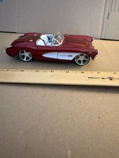 Maisto 124 1957 Corvette Pro Rodz. Nice