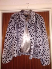 Oasis Large Faux Fur Snow Leopard Print Jacket New Unworn Without Tags
