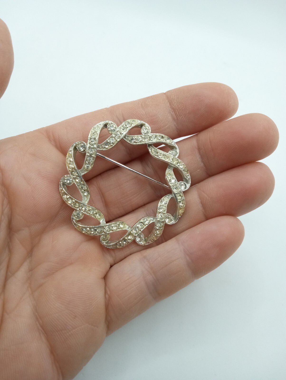 Vintage Henry Bogoff Clear Rhinestone Wreath Broo… - image 10