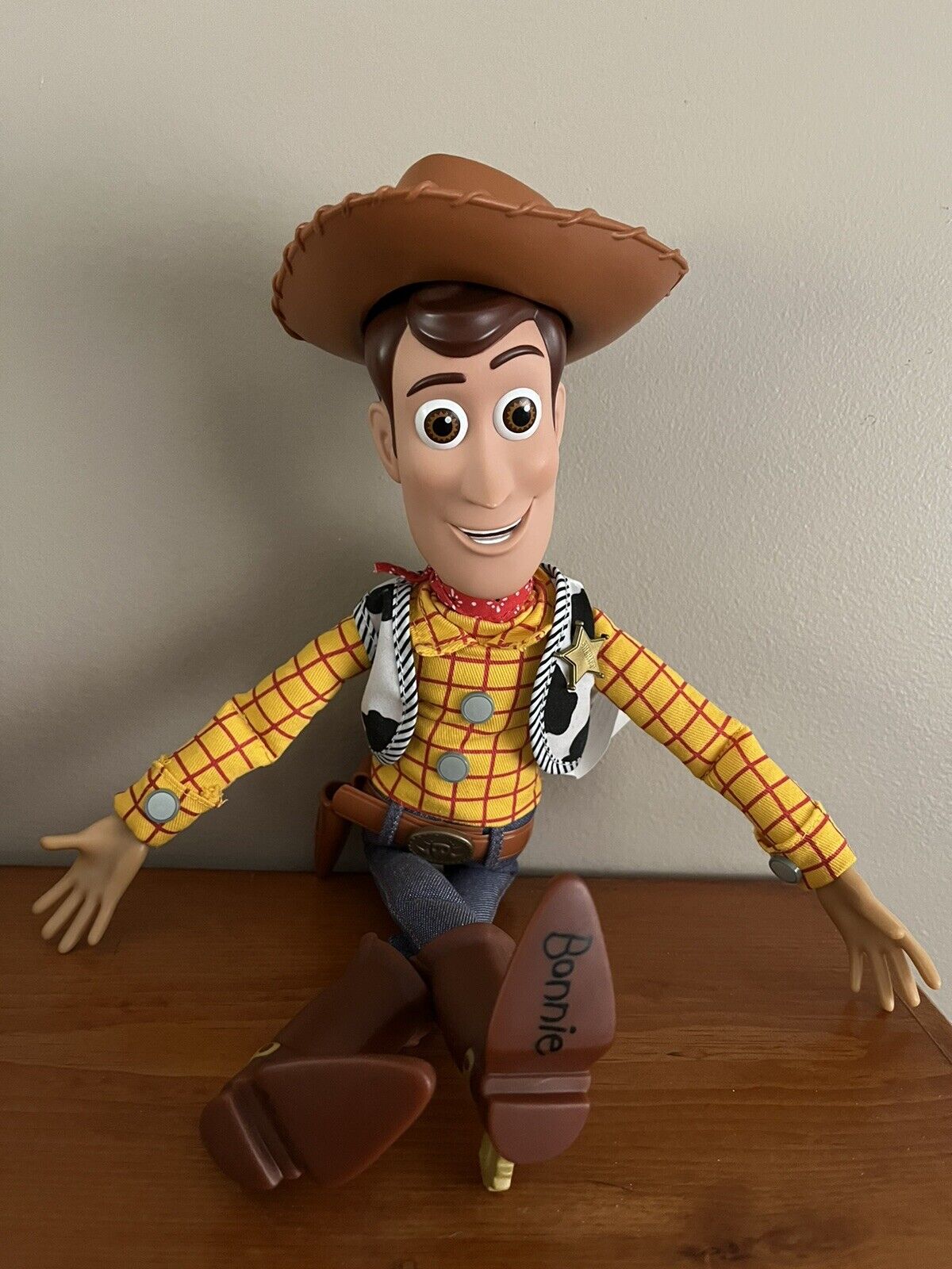 Disney Toy Story 4 Woody Pull String Doll 15 Tall w/ Bonnie on Boot