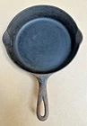 Vtg 9" diameter Griswold Cast Iron Double Spout Skillet (?) 699 (?) Small Logo