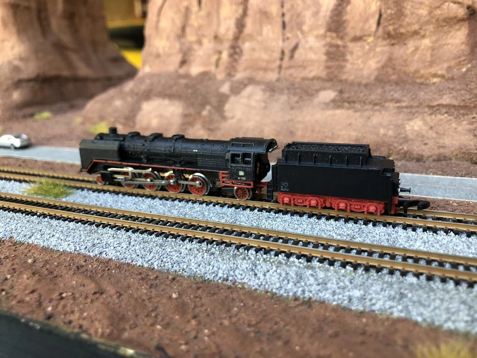 z scale Marklin Steam locomotives 2-8-2 dcc And Led Headligh - Image 3 of 4