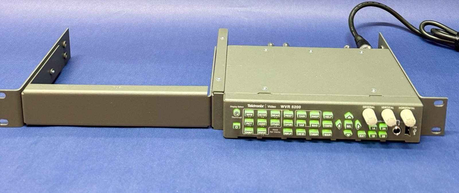 Tektronix WVR5200 SD/HD Multiformat Compact Waveform Rasterizer OPT: A0, AUD