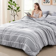 7-Piece Full Bedding Set Comforter Pillowcases Fitted Flat Sheets All Season