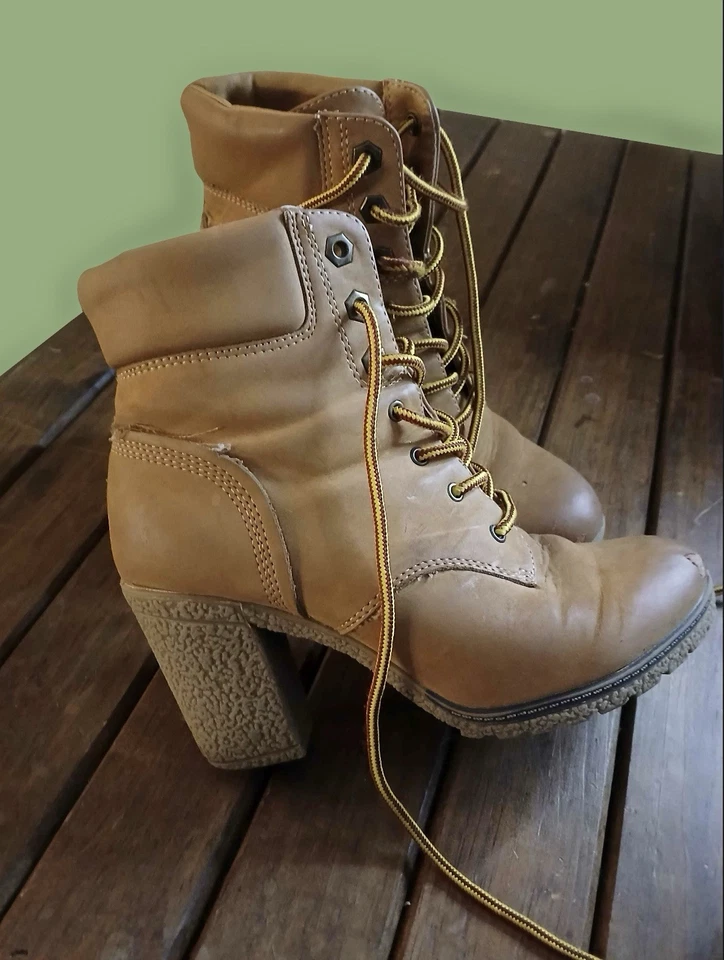Sapatos femininos marrom Mt tamanho 7M Timberland botas dupe couro e camurça zíper - Imagem 3 de 4