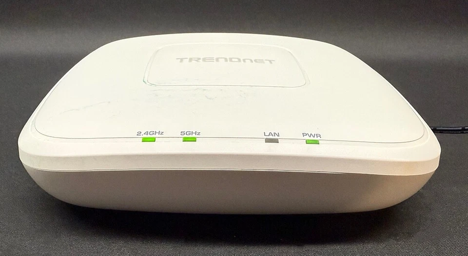 TRENDnet TEW-821DAP/A AC1200 Dual Band PoE Access Point Power Over Ethernet - Image 2 of 4