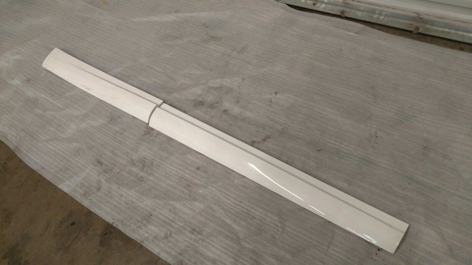 MASERATI LEVANTE PASSENGER RIGHT SIDE DOOR MOLDING TRIMS OEM 670035235
