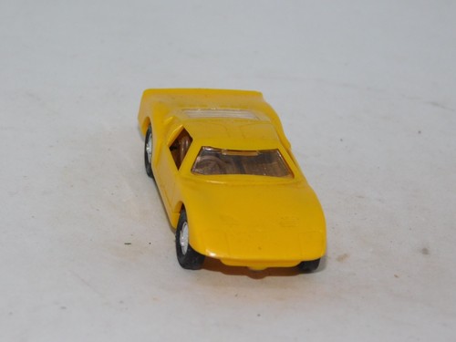 LINDBERG MINI-LINDY #25 FORD GT PLASTIC CAR KIT BUILT YELLOW - Picture 3 of 5