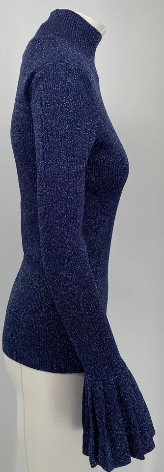 Suéter cuello tortuga metálico azul tallado talla mediana Foto 2 de 4