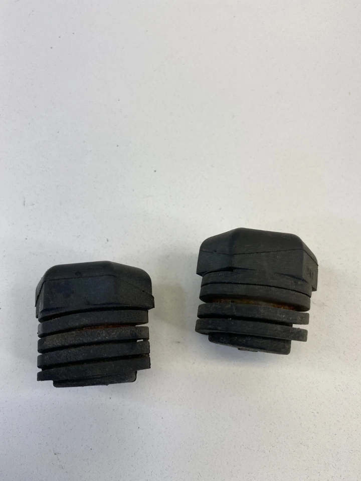 2004-2008 Mitsubishi Endeavor Front Hood Bumper Rubber Damper Pair Set OEM - Image 4 of 4