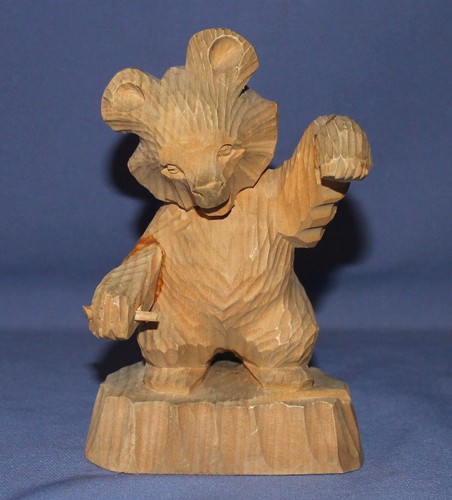 Vintage hand carved small wooden stattuete bear cub - Picture 2 of 15