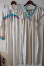 Vintage Women's Medium Vanity Fair Nightgown Robe Set