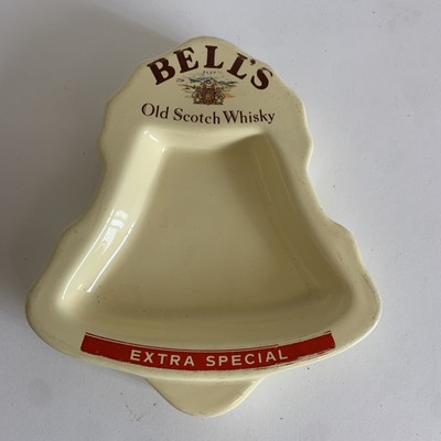 GLOCKEN ALTER SCOTCH WHISKEY WADE KERAMIK ASCHENBECHER, SIEHT FANTASTISCH AUS, HELLER SCHRIFTZUG...