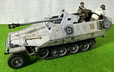 King & Country ~ WWII  ~ Sd. Kfz. 251/22 “Pakwagen” Ausf. D ~ BBG022 ~ EUC Box