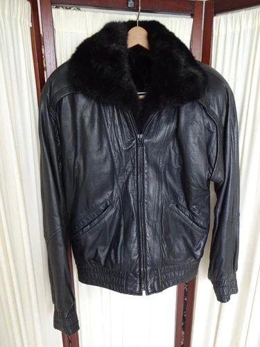 VINTAGE ANDREW MARC BLACK LEATHER THICK GENUINE FUR LINED/COLLAR BOMBER JACKET S video thumbnail