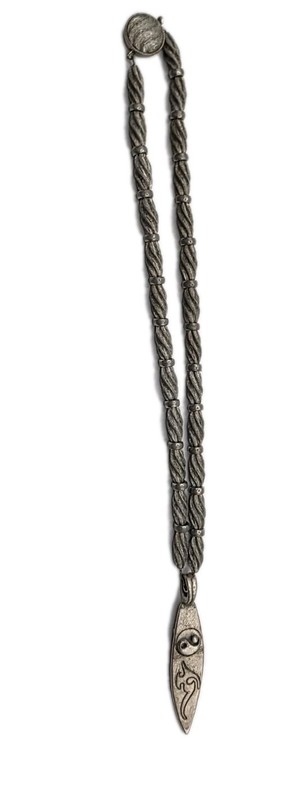 Vintage  Two Tone Fashion  Link Necklace With Surf Board Charm With A Yin Yang