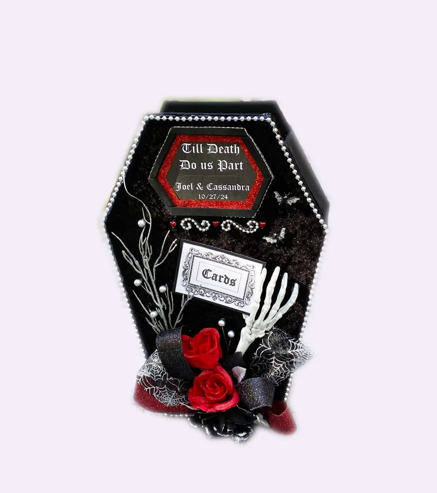 Decoración de Halloween, #boda de Halloween, #gótico #boda, ataúd, negro, rojo, negro, cráneo Foto 4 de 4