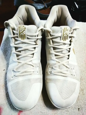 kyrie shoes 2016