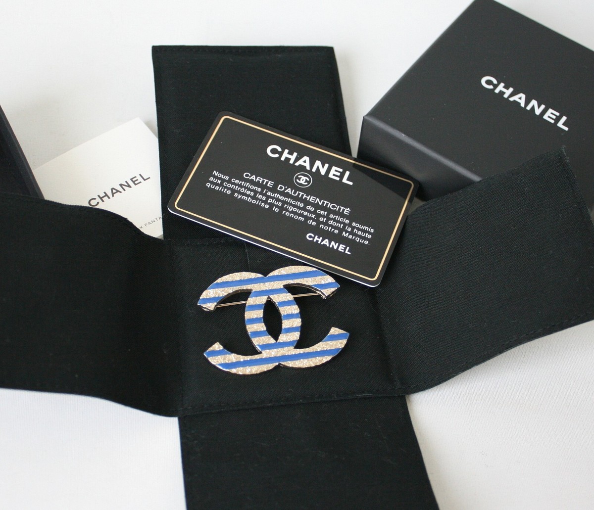 アクセサリー [_kitty_] Chanel Brooch Chanel CC Brooch Pin Silver 98P 123678 | eBay