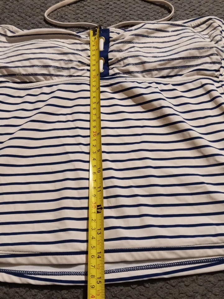 JUEGO DE BIKINI DE 2 PIEZAS SPERRY TOPSIDER PARA MUJER PRECIO DE VENTA SUGERIDO POR EL FABRICANTE $120 NÁUTICO AZUL MARINO Y MARFIL LENTEJUELAS Foto 2 de 4