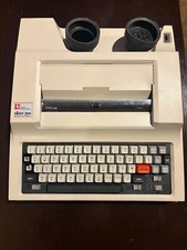 GE vintage typewriter….. Silent 700 series, in great condition!! thumbnail