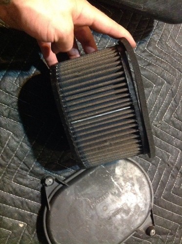 2001 SUZUKI TL1000S AIRBOX AIR CLEANER INTAKE FILTER BOX w/ BOOST SENSOR K&N - Picture 2 of 6