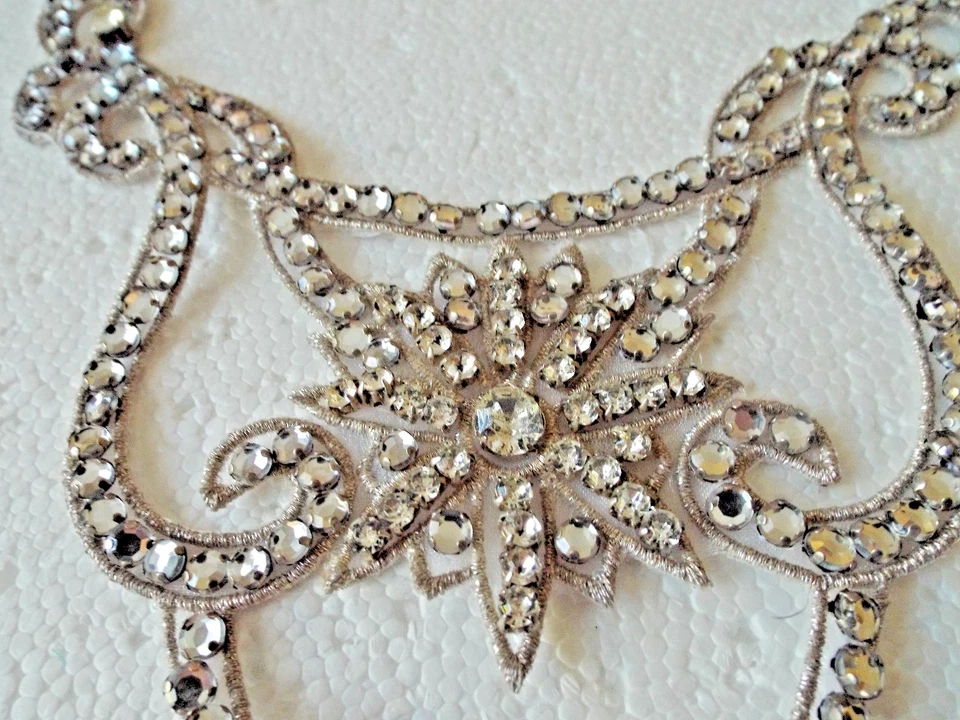 ***¡APLIQUE de cuentas de cristal ornamentado vintage plateado!! Foto 3 de 4