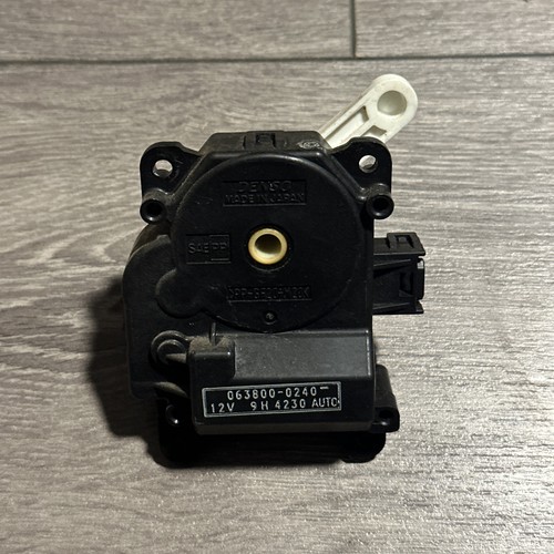 2004-2008 2009 Toyota Prius HVAC Blend Door Servo Actuator Motor OEM 063800-0240