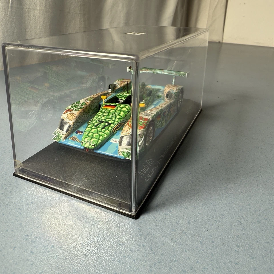 Audi R8 ALMS Adelaide 2000 Race of a Thousand Years Capello McNish Minichamps - Immagine 2 di 4