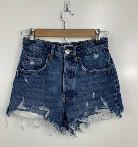 Zara Taglia 2 Chiusura a Bottone tagliato le frange Denim Blue Jeans corti  tasche | eBay