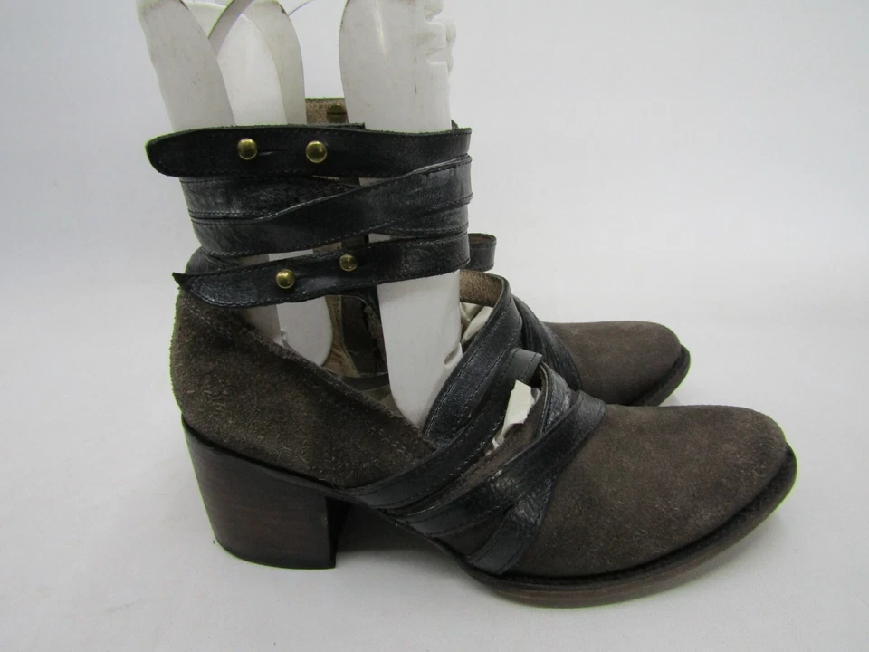 Freebird By Steven Womens Size 9 Distress Brown Suede Heeled Ankle Boots Bootie - Image 3 of 4