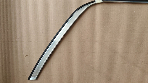 MERCEDES W114 W115 2-SERIES SEDAN LEFT AND RIGHT SET CHROME MOULDINGS COMPLETE - Foto 4 di 7