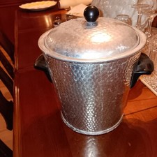 VINTAGE HAMMERED ALUMINUM ICE BUCKET MCM RETRO with insert -Mad man revisited!