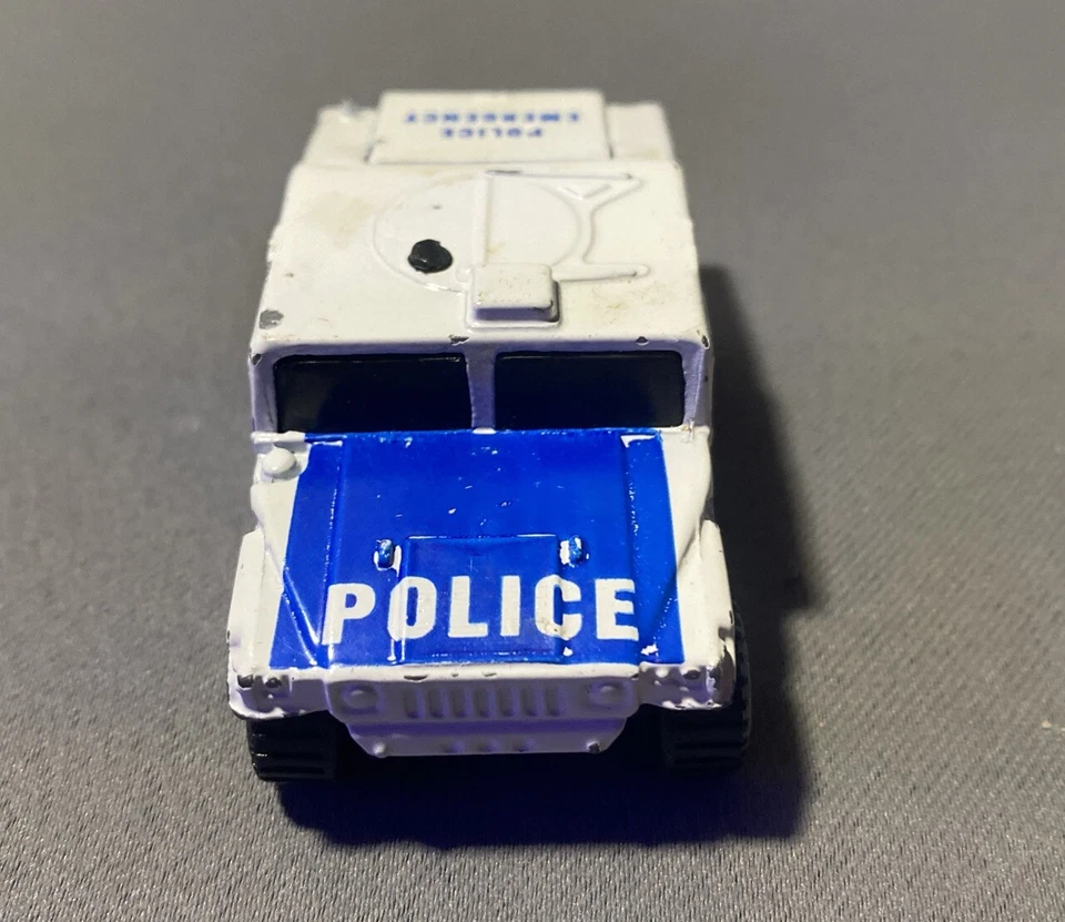 1994 Vintage VTG Matchbox Hummer Police Truck Vehicle Unit 7 - Image 2 of 4