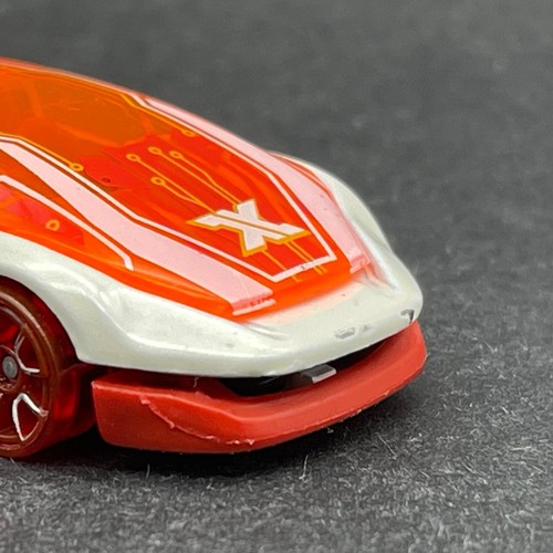 Hot Wheels X-Raycers El Viento vehículo blanco diecast escala 1/64 suelto - Imagen 2 de 9