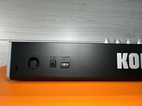 Korg Micro X 25 Sintetizzatore chiavi con custodia arancione completamente funzionante - Foto 14 di 23